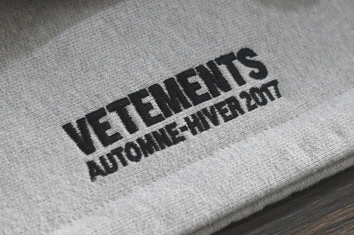 Vetements AW2017 "Eleven Inch Gun Club" Indoor Pistol Shooting Star Hoodie